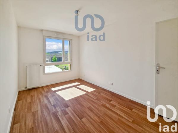 Appartement 3 pièces de 66 m² à Clichy-sous-Bois (93390)