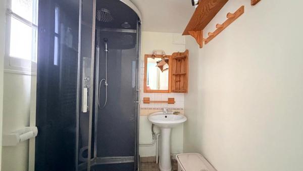 Vente                                                      Maison de village
                        
                     3 pièces                      89 m2                     à Aubigny-sur-Nère
