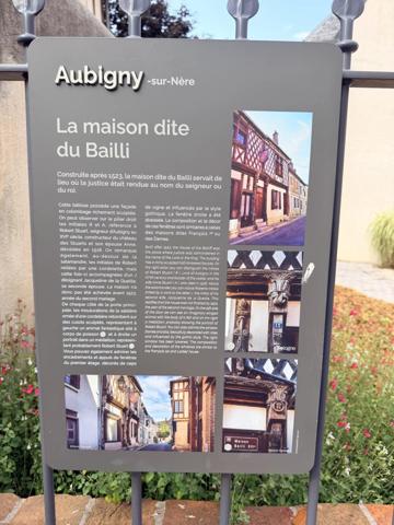 Vente                                                      Maison de village
                        
                     3 pièces                      89 m2                     à Aubigny-sur-Nère