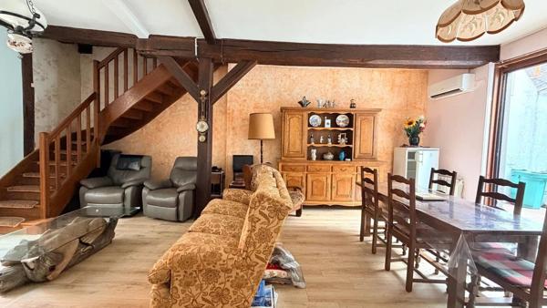 Vente                                                      Maison de village
                        
                     3 pièces                      89 m2                     à Aubigny-sur-Nère