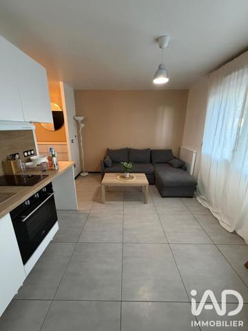 Location studio 23 m² Romainville