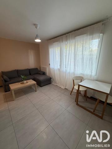Location studio 23 m² Romainville