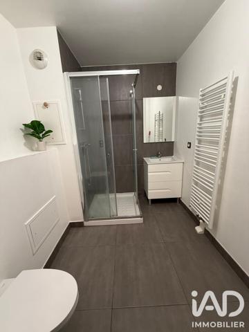 Location studio 23 m² Romainville