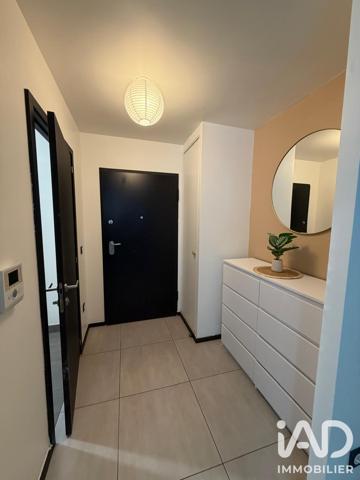 Location studio 23 m² Romainville