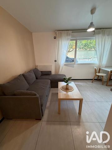 Location studio 23 m² Romainville