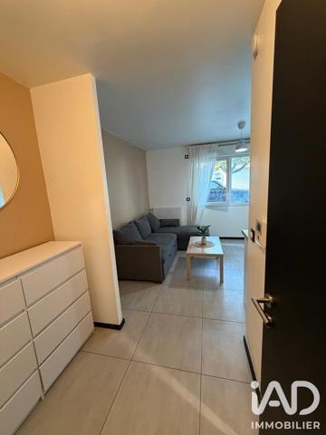 Location studio 23 m² Romainville