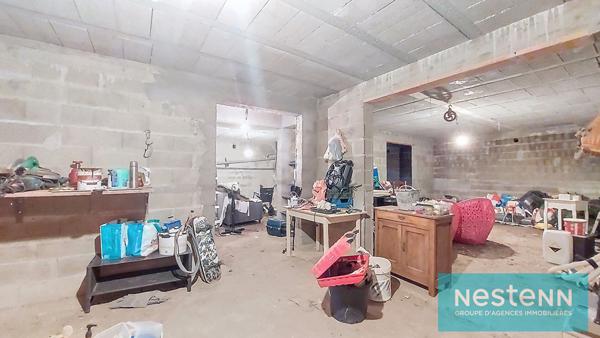 ISTRES, maison 6 pièces, 4 chambres, double salon/séjour, garage, cave, jardin, +3000m² de terrain