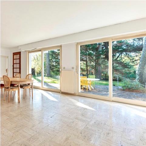 LA BAULE-MAISON 216 M² – TERRAIN 1 160 M² – JARDIN-CAVE-DEPENDANCE -GARAGE-À PROXIMITÉ DE LA PLAGE ET DES COMMERCES DE L'AV L'AJARRIGE