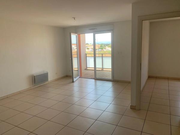 Location                                                      Appartement
                        
                     2 pièces                                         à Saleilles
