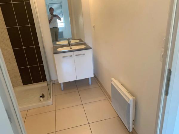 Location                                                      Appartement
                        
                     2 pièces                                         à Saleilles