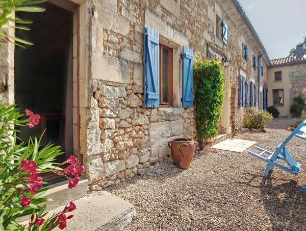 Maison de caractère en pierres apparentes