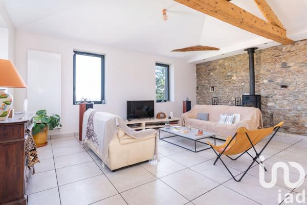 Maison à vendre 6 pièces 158 m² Mornant