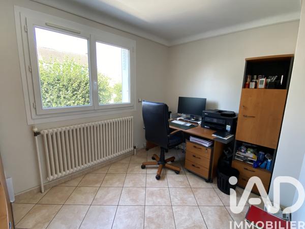 Maison à vendre 8 pièces 155 m² Viry-Châtillon