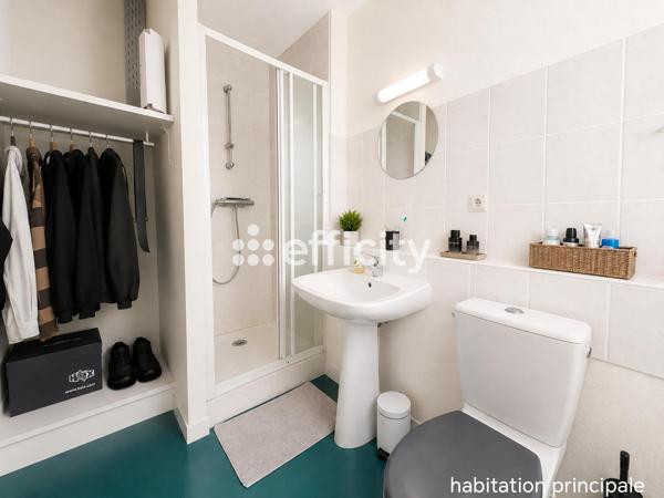 Maison
         14 pièces
        - 260 m² 530 000 € *