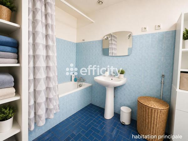 Maison
         14 pièces
        - 260 m² 530 000 € *