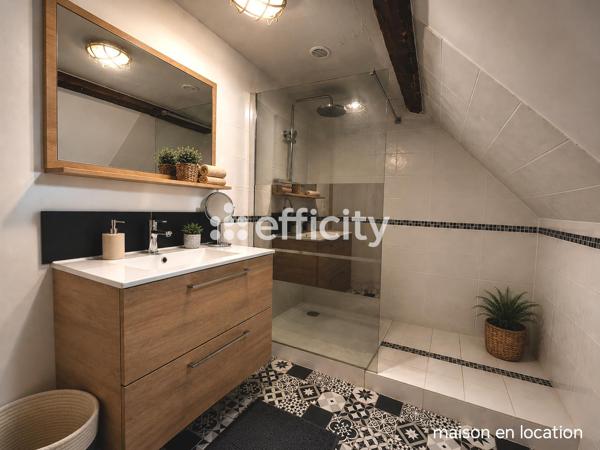 Maison
         14 pièces
        - 260 m² 530 000 € *