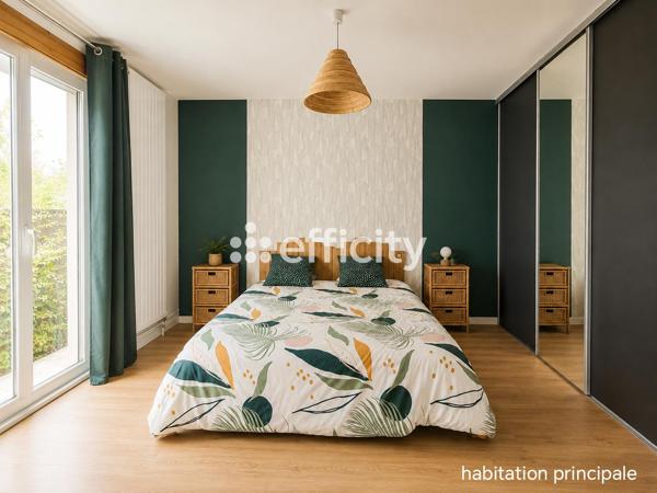 Maison
         14 pièces
        - 260 m² 530 000 € *