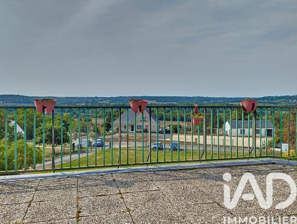 Immeuble à vendre 2 900 m² Bourg-et-Comin