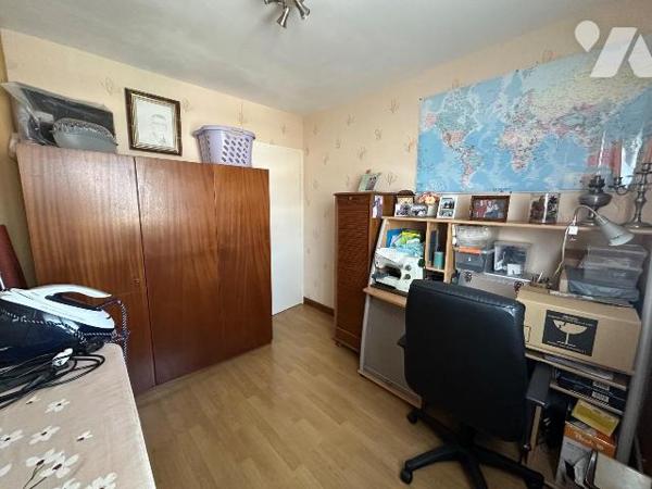 À vendre, maison mitoyenne située à Petite-Synthe, à proximité du Fort, dans un secteur pratiqu...
