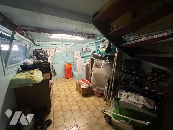 À vendre, maison mitoyenne située à Petite-Synthe, à proximité du Fort, dans un secteur pratiqu...