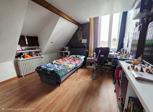 Maison individuelle de 7 pièces avec sous-sol et 860m² terrain