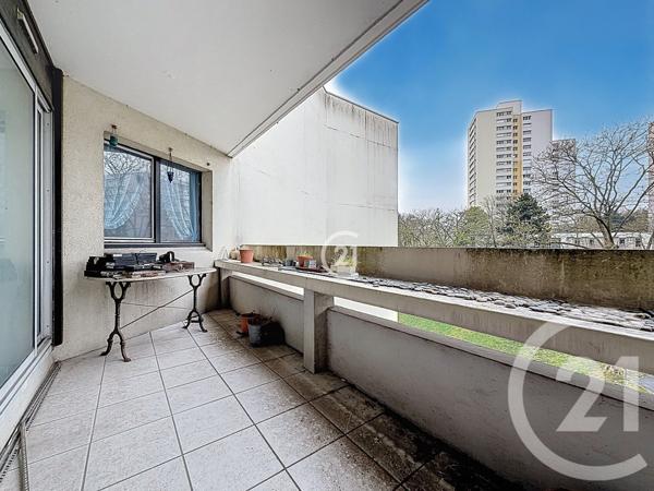 Appartement F3 à vendre  3 pièces - 77,40 m2 MONTREUIL - 93