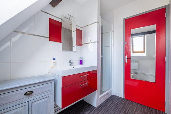 Quimiac : Maison en pierres 180m2 vue marais