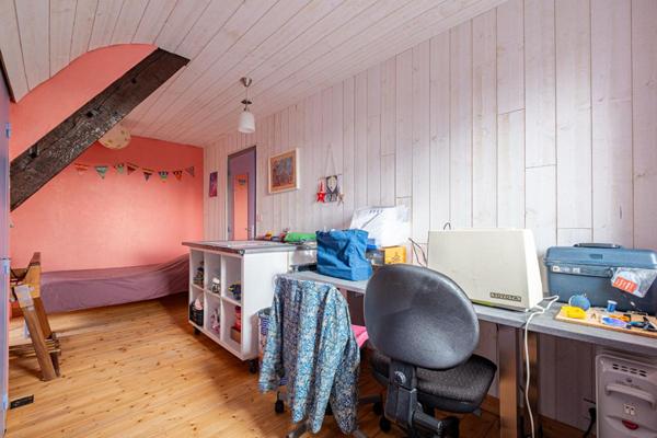 Quimiac : Maison en pierres 180m2 vue marais