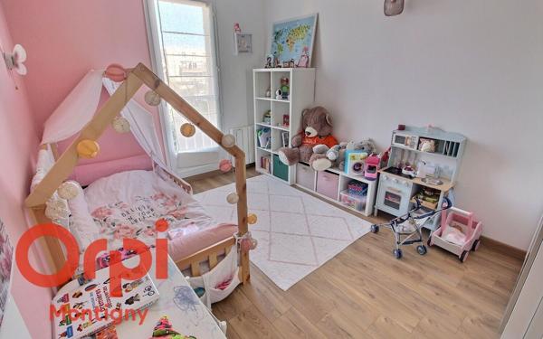 Maison à vendre    6 pièces •  Montigny-le-Bretonneux