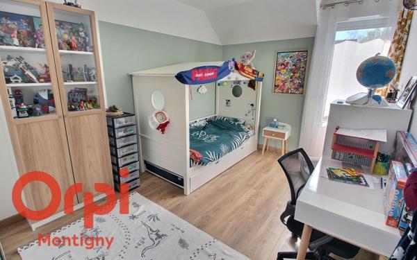 Maison à vendre    6 pièces •  Montigny-le-Bretonneux