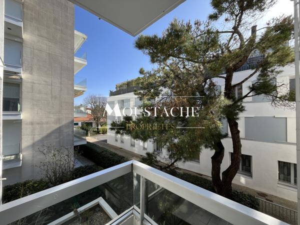 STUDIO A PONTAILLAC DANS RÉSIDENCE SÉCURISÉE - 100M PLAGE DE PONTAILLAC -