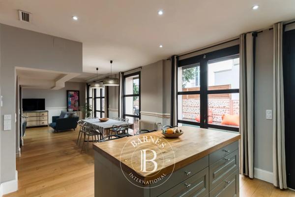 Perpignan, Maison 6 Chambres -  261 m² à vendre