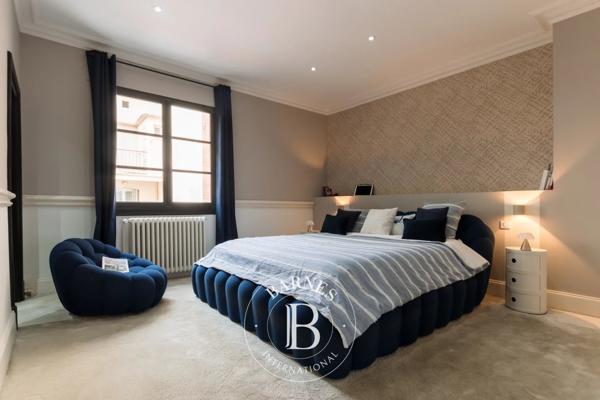 Perpignan, Maison 6 Chambres -  261 m² à vendre