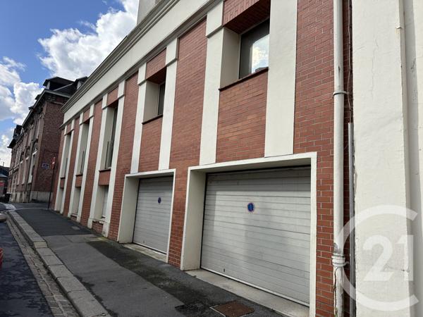 à vendre  215 m2 ST QUENTIN - 02