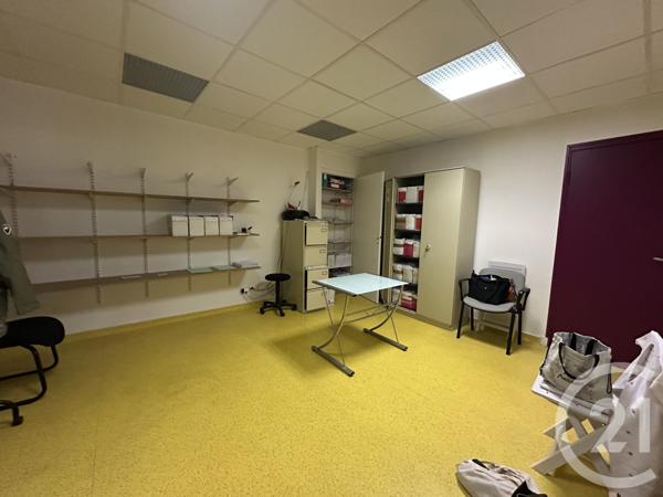 à vendre  215 m2 ST QUENTIN - 02