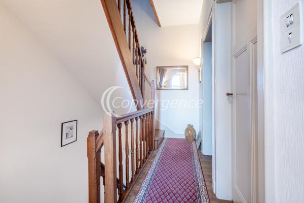 Maison
                                                                                                                                                                                                                                                                                                                        4 pièce(s)                                                                                                                                                                                                          3 chambre(s)                                                                                                                                                                                                          115  m²