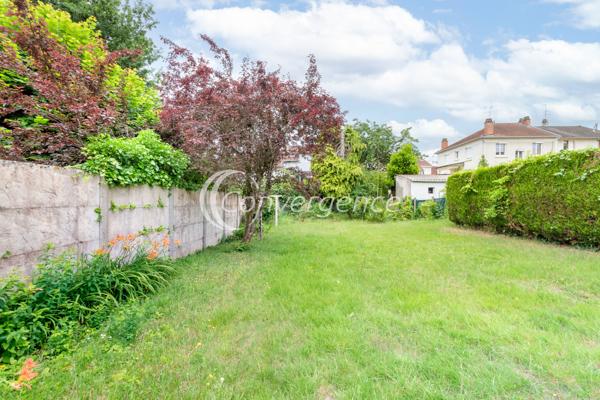 Maison
                                                                                                                                                                                                                                                                                                                        4 pièce(s)                                                                                                                                                                                                          3 chambre(s)                                                                                                                                                                                                          115  m²