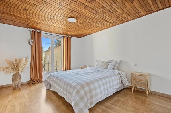 Maison familiale rénovée de 131 m² en plein centre de Morières-lès-Avignon