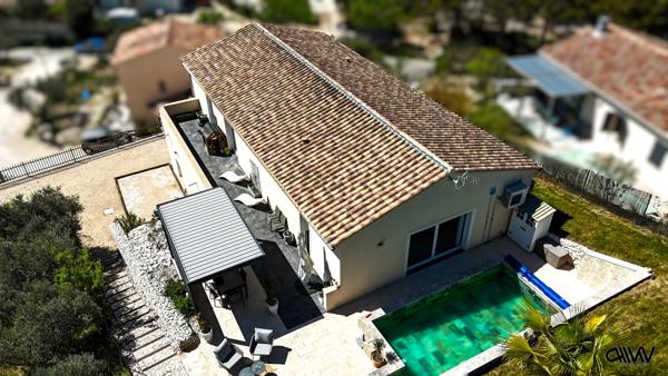 Caumont-sur-Durance (84510) VILLA CONTEMPORAIRE - VUE ALPILLES - PISCINE - QUARTIER RESIDENTIEL