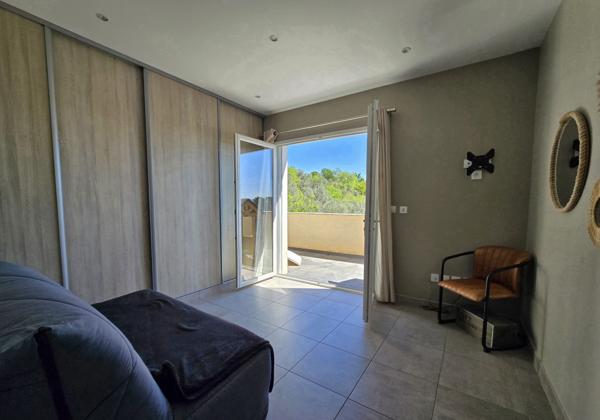 Caumont-sur-Durance (84510) VILLA CONTEMPORAIRE - VUE ALPILLES - PISCINE - QUARTIER RESIDENTIEL