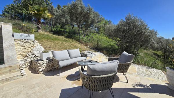 Caumont-sur-Durance (84510) VILLA CONTEMPORAIRE - VUE ALPILLES - PISCINE - QUARTIER RESIDENTIEL