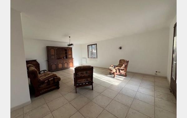 Vente Maison avec agréable parcelle à rafraîchir Marseillan   