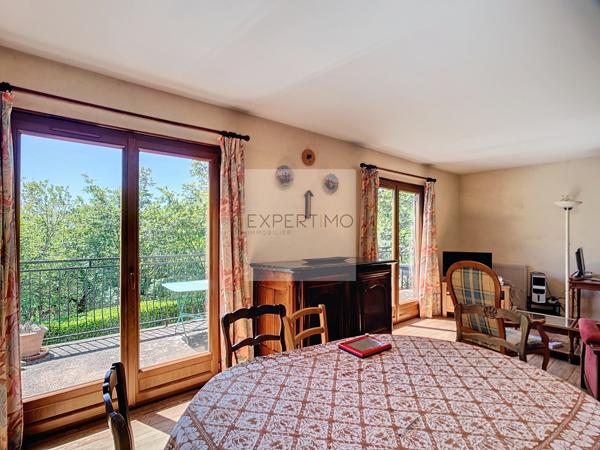 Reyrieux (01600) Maison 139.87m² 3 chambres 2 salon terrain 2069m² boisé