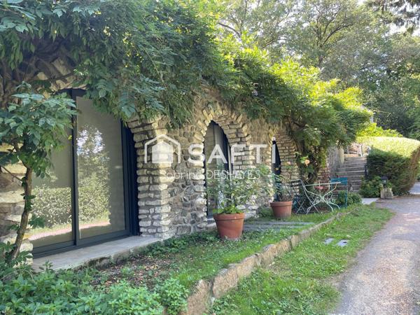 Une Tour d'exception, une propriété d'exception, un parc arboré