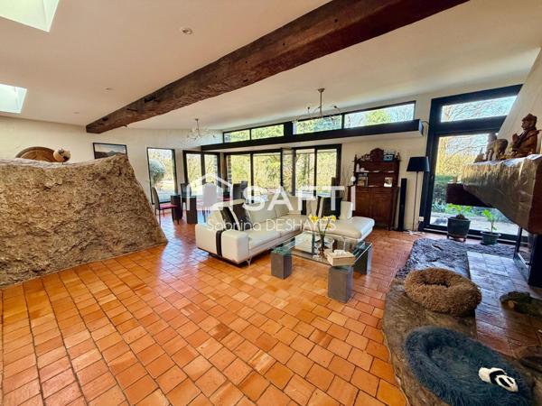 Une Tour d'exception, une propriété d'exception, un parc arboré