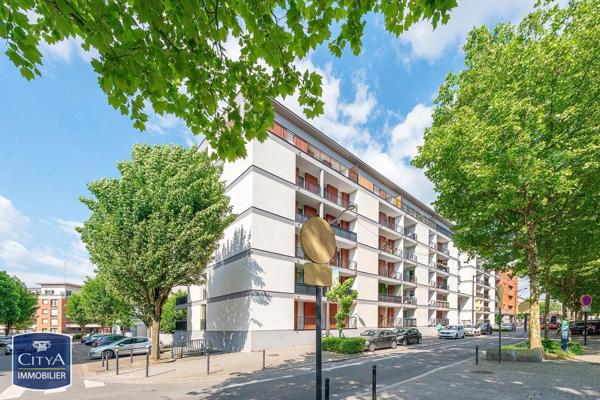 Appartement à louer 2 pièces 48.89m² Valenciennes (59300)