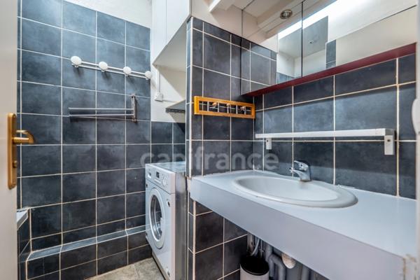 Appartement à vendre T4/T5 pièces PARIS 20EME ARRONDISSEMENT (75) en étage élevé avec vue panoramique