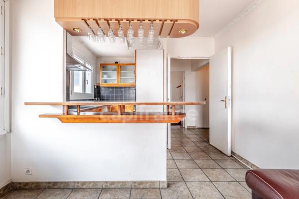 Appartement à vendre T4/T5 pièces PARIS 20EME ARRONDISSEMENT (75) en étage élevé avec vue panoramique