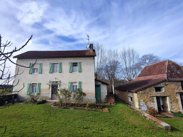 Deux propriétés : une charmante maison de campagne avec sa grange déjà aménagée
