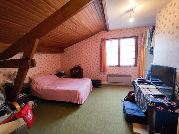 Deux propriétés : une charmante maison de campagne avec sa grange déjà aménagée